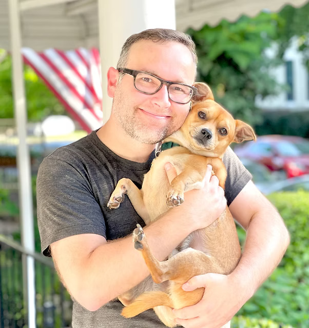 Simon - Owner and Sitter